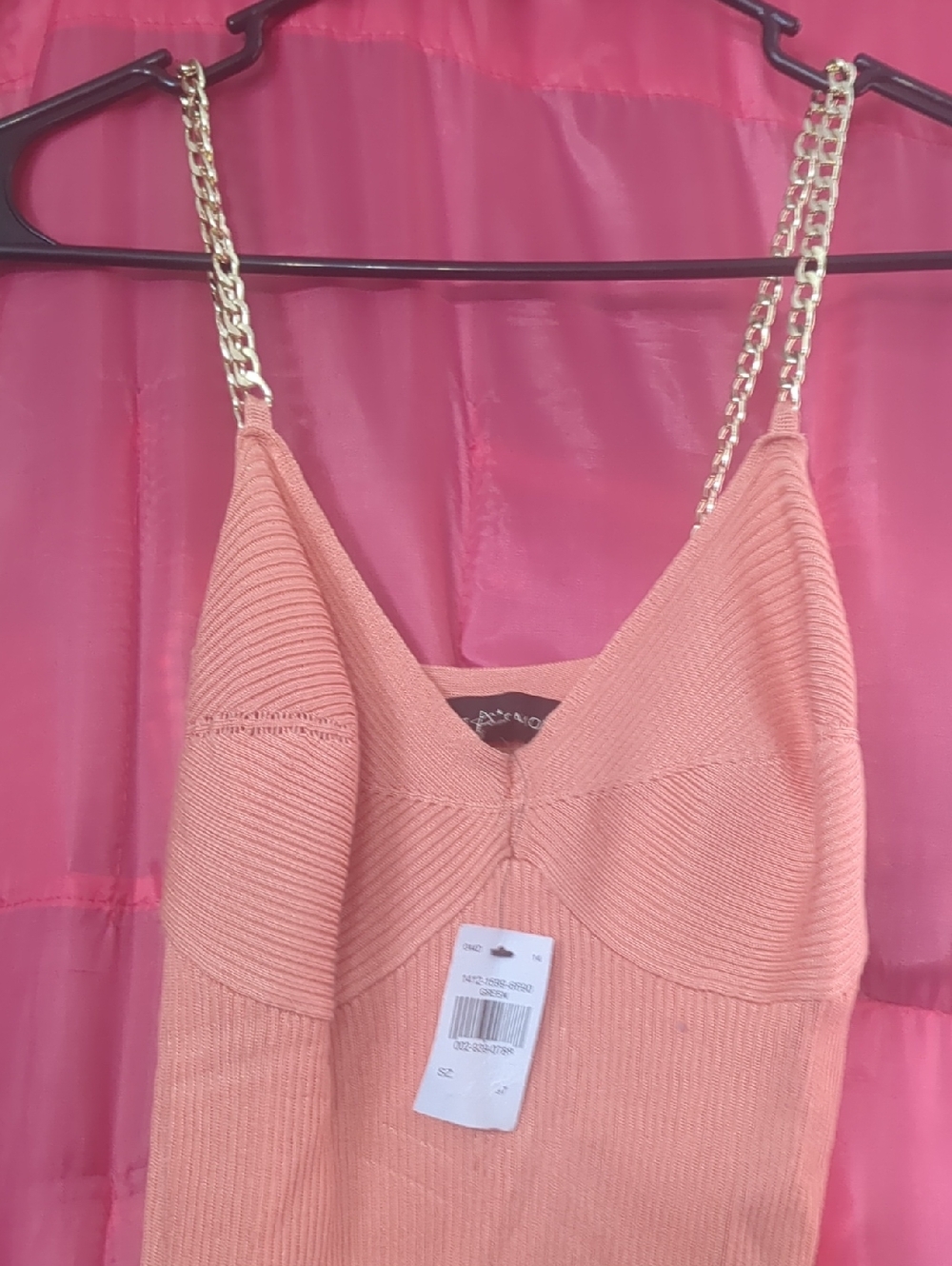 Almost Famous Peach Ribbed Knit Tank Top with V-Neck And Chain Straps